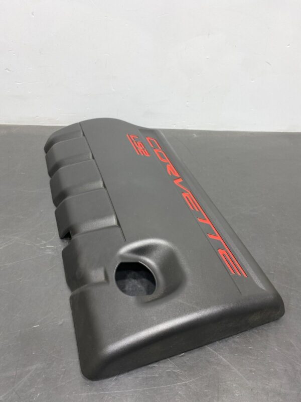 C6 OEM PASSENGER RH SIDE FUEL RAIL COIL PACK COVER