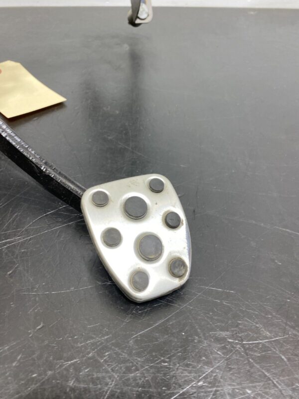 OEM CLUTCH BRAKE PEDAL COMBO (SUBARU BRZ) - Image 3