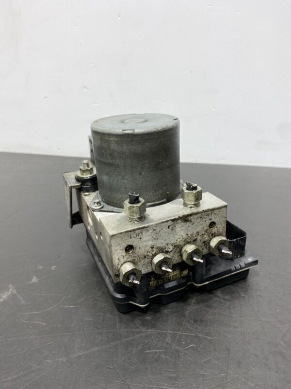 C6 OEM ABS ANTI LOCK BRAKE UNIT MODULE  - Image 2