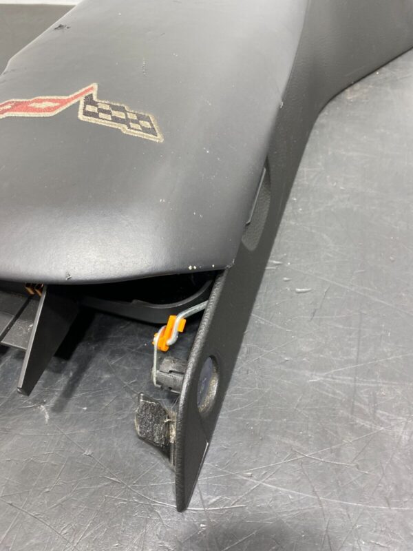 C6 OEM CENTER CONSOLE ARM REST WITH FLAG COVER - Image 3