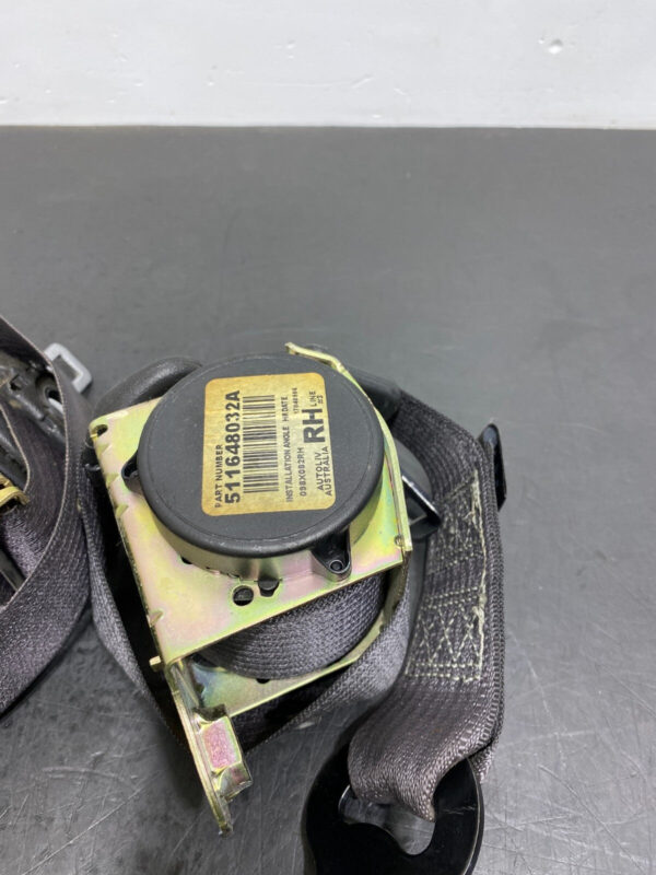 GTO OEM FRONT SEAT BELT PAIR DRIVER PASSENGER BELTS - Image 3