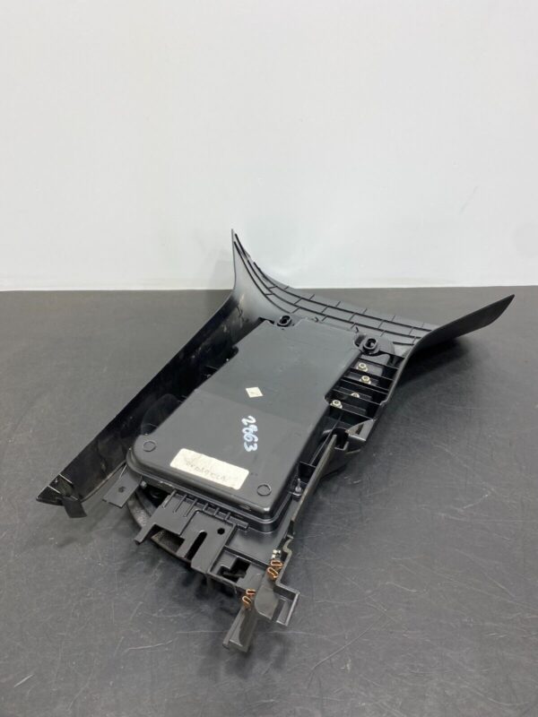 C6 OEM BLACK CENTER CONSOLE ARM REST ASSEMBLY - Image 12