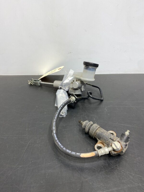 SUBARU BRZ TS OEM CLUTCH SLAVE MASTER CYLINDER COMBO - Image 2