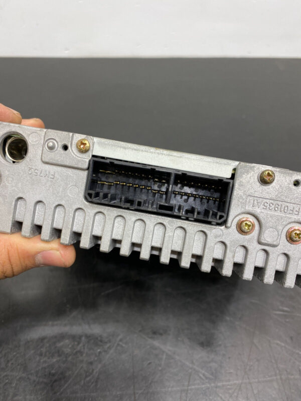 HONDA S2000 AP1 OEM RADIO CD PLAYER HEAD UNIT - Image 2