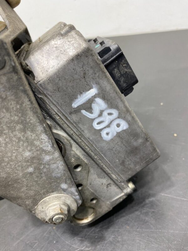 C6 Z06 OEM ABS ANTI LOCK BRAKE MODULE - Image 2