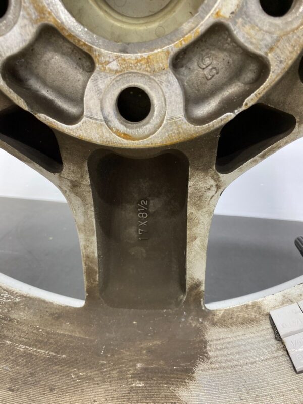 1998 CORVETTE C5 OEM SILVER WHEEL RIM 17x8.5 FRONT RIM - Image 2
