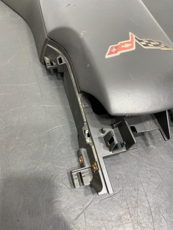 C6 OEM CENTER CONSOLE ARM REST WITH FLAG COVER - Image 8
