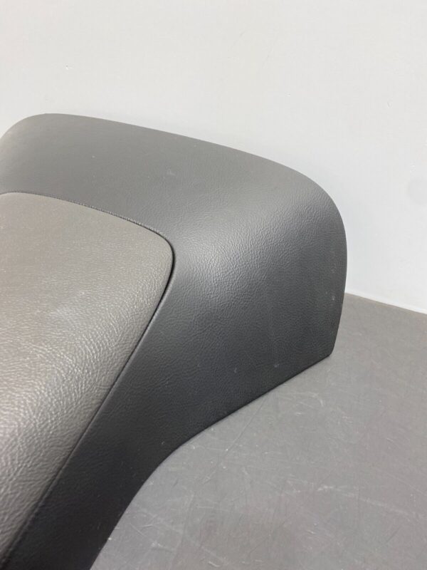 C6 OEM BLACK CENTER CONSOLE ARM REST ASSEMBLY - Image 7
