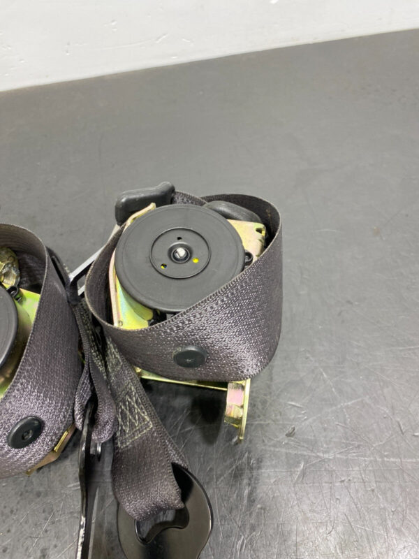 GTO OEM FRONT SEAT BELT PAIR DRIVER PASSENGER BELTS - Image 8