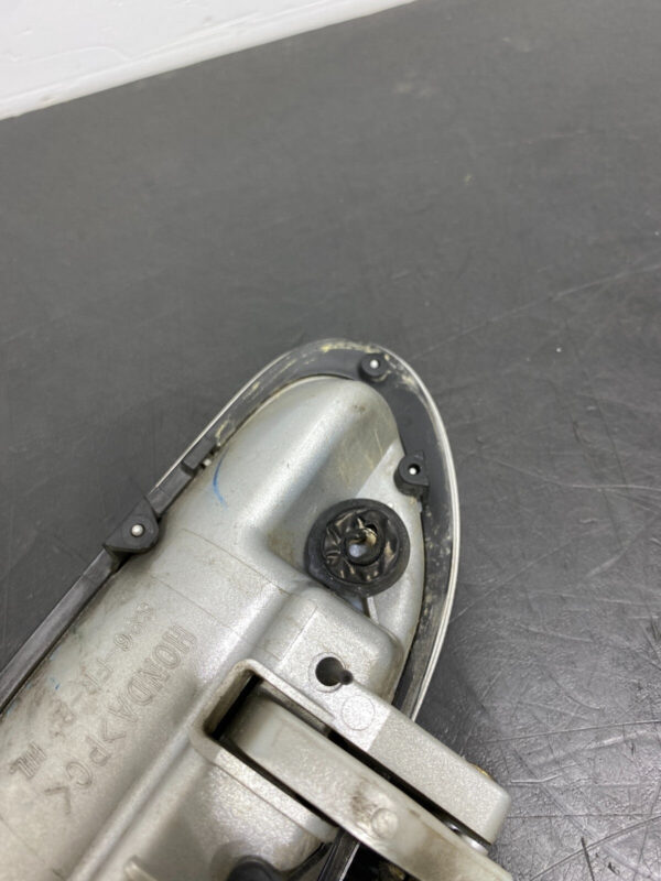 HONDA S2000 AP1 OEM PASSENGER RH EXTERIOR DOOR HANDLE ASSEMBLY - Image 6