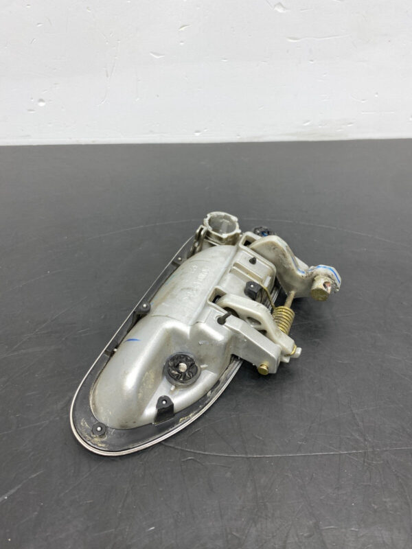 HONDA S2000 AP1 OEM DRIVER LH EXTERIOR DOOR HANDLE ASSEMBLY - Image 4