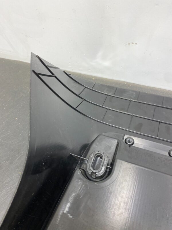 C6 OEM CENTER CONSOLE ARM REST WITH FLAG COVER - Image 6