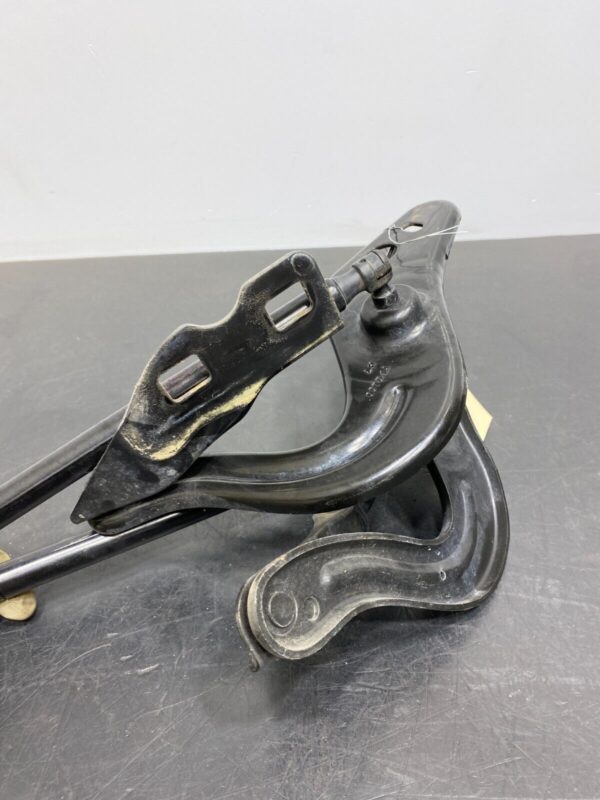 C6 Z06 OEM HOOD HINGE PAIR DRIVER PASSENGER WITH STRUT - Image 4