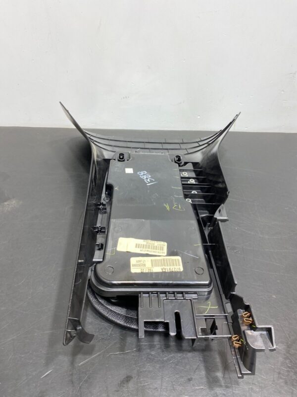 C6 OEM CENTER CONSOLE ASSEMBLY BLACK WITH LID - Image 2