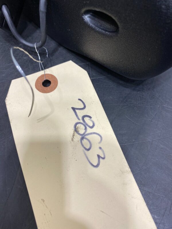 C6 OEM REAR VIEW MIRROR ONSTAR  - Image 3