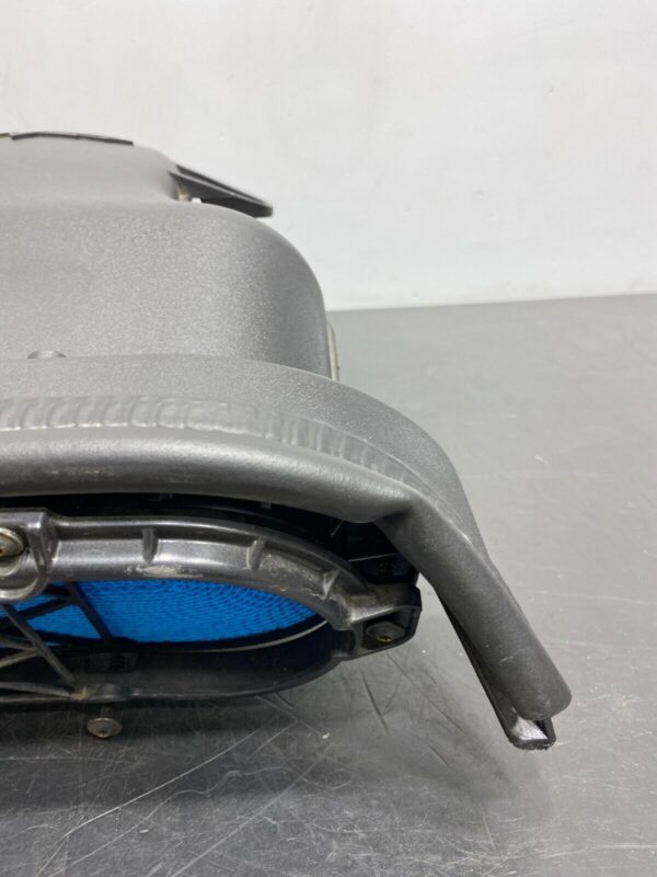 C6 OEM AIR INTAKE BOX WITH FILTER ASSEMBLY  - Image 7