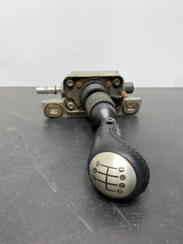 C6 GRANDSPORT OEM 6 SPEED MANUAL SHIFTER ASSEMBLY WITH KNOB 