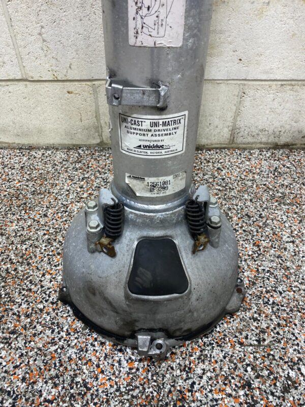 2000 CORVETTE C5 OEM TORQUE TUBE DRIVESHAFT AUTOMATIC TRANSMISSION - Image 3