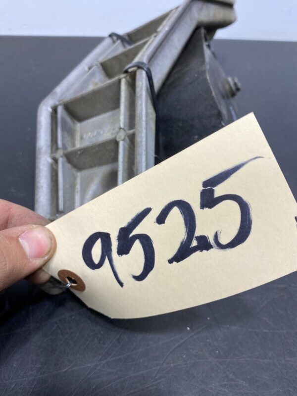 GTO OEM T56 MANUAL TRANSMISSION MOUNT BRACKET - Image 2