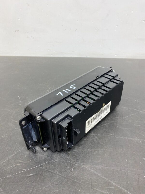 OEM DIGITAL CLIMATE HVAC CONTROL UNIT - Image 3