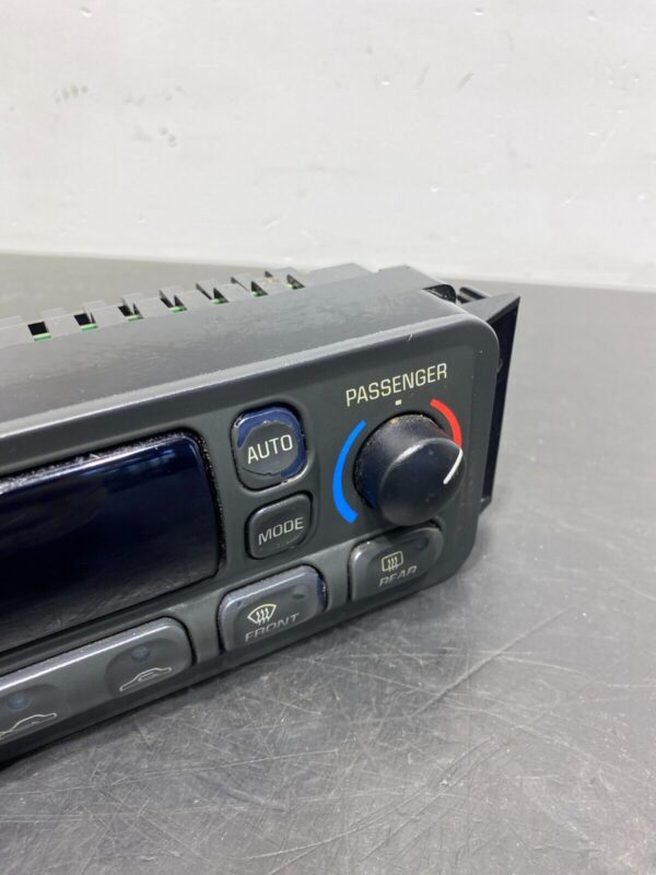 OEM DIGITAL CLIMATE HVAC CONTROL UNIT - Image 2