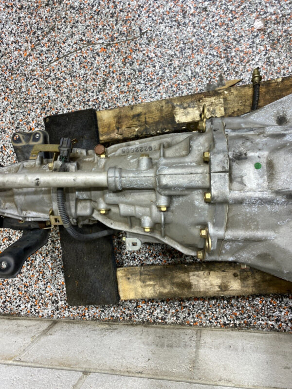 HONDA S2000 AP1 OEM TRANSMISSION 6 SPEED MANUAL WITH SHIFTER 82K - Image 4