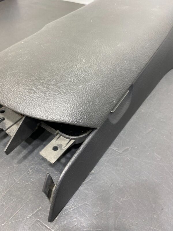 C6 OEM BLACK CENTER CONSOLE ARM REST ASSEMBLY - Image 11