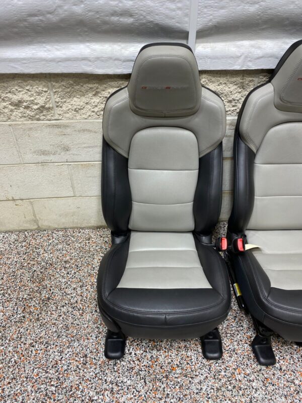 C6 GRANDSPORT OEM BLACK LEATHER FRONT SEATS - Image 10