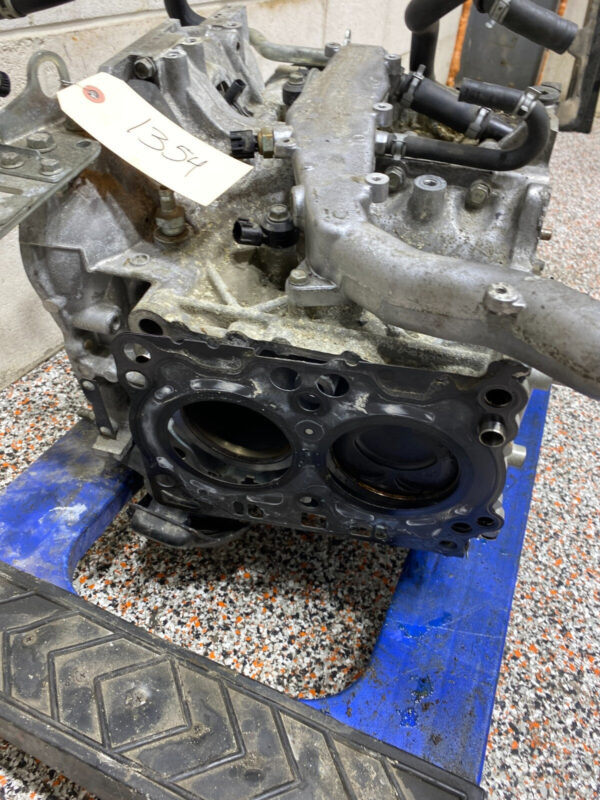 SUBARU BRZ PERFORMANCE OEM SHORT BLOCK ENGINE ASSEMBLY WITH OIL PAN - Image 3