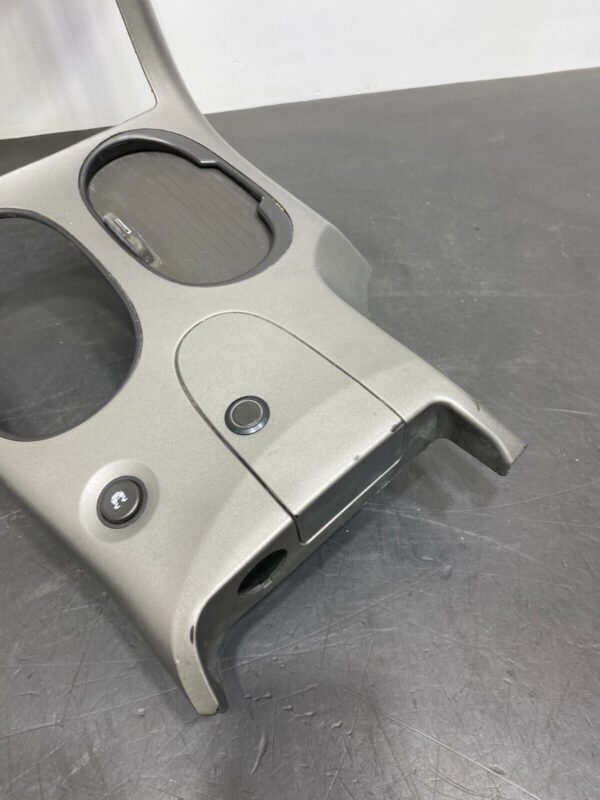 C6 Z06 OEM RADIO CENTER CONSOLE SURROUND BEZEL - Image 11