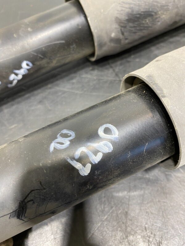 C6 GRANDSPORT OEM REAR STRUTS PAIR DRIVER PASSENGER STRUTS  - Image 3