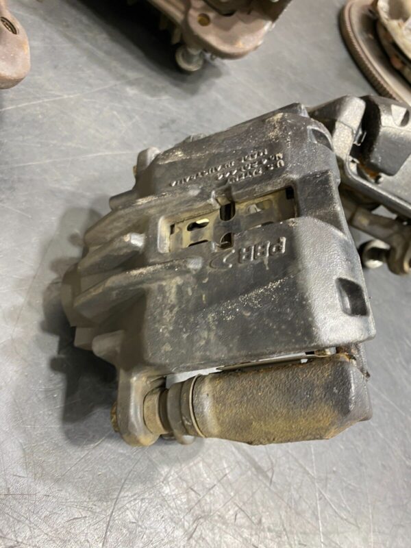C5 Z06 OEM BRAKE CALIPER SET FRONT REAR PAINTED BLACK - Image 2