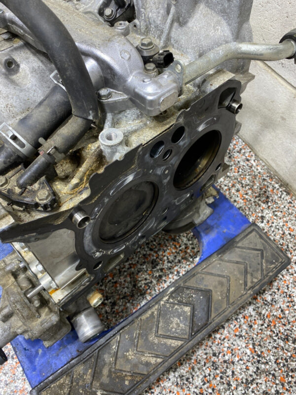 SUBARU BRZ PERFORMANCE OEM SHORT BLOCK ENGINE ASSEMBLY WITH OIL PAN - Image 2