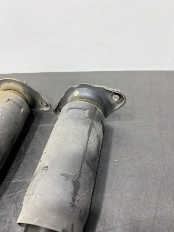 C6 GRANDSPORT OEM REAR STRUTS PAIR DRIVER PASSENGER STRUTS  - Image 4