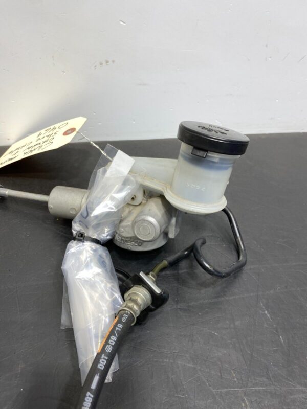 SUBARU BRZ TS OEM CLUTCH SLAVE MASTER CYLINDER COMBO - Image 4
