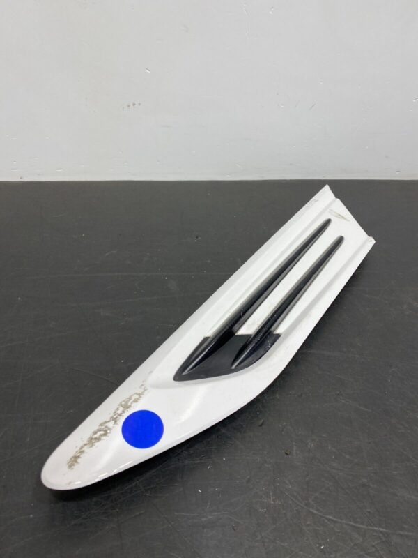 SUBARU BRZ TS OEM DRIVER LH FRONT FENDER TRIM GARNISH - Image 4