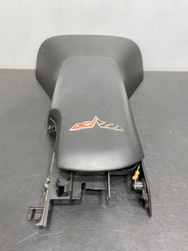 C6 OEM CENTER CONSOLE ARM REST WITH FLAG COVER