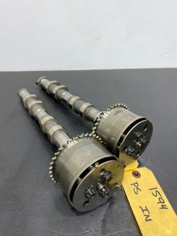 OEM PASSENGER RH SIDE CAM SHAFT EXHAUST INTAKE CAMS(SUBARU BRZ)
