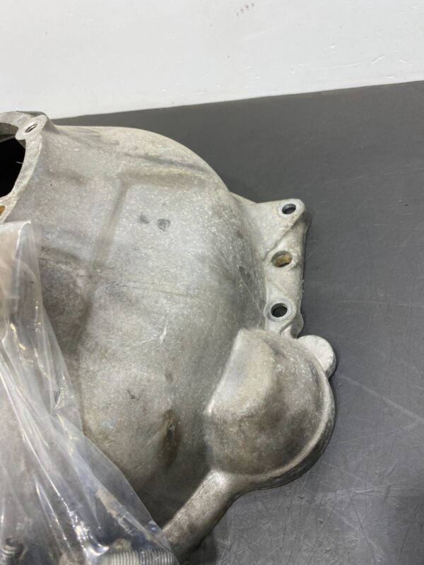 C6 Z06 OEM MANUAL 6 SPEED BELL HOUSING ASSEMBLY - Image 5
