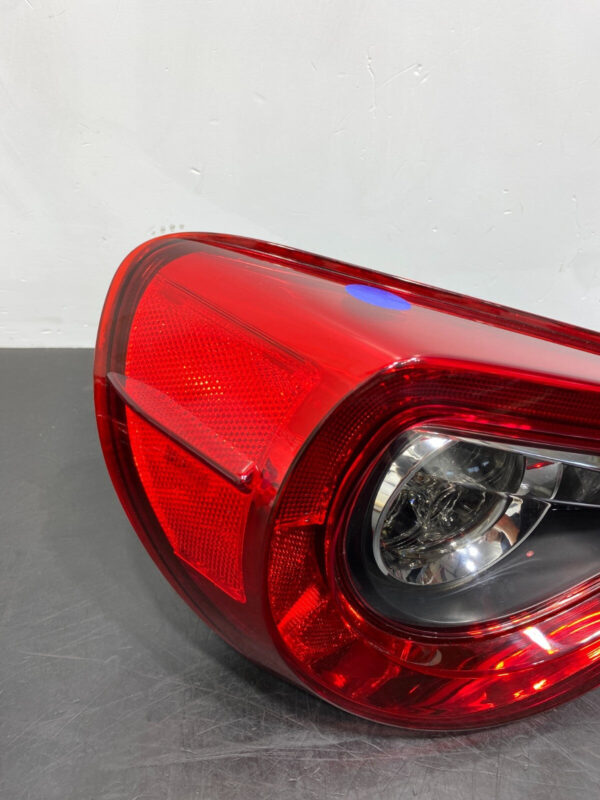 SUBARU BRZ PERFORMANCE OEM LED TAIL LIGHT SET PAIR DRIVER PASSENGER - Image 4