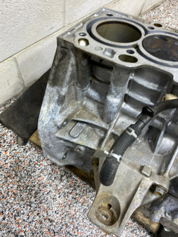 HONDA S2000 AP1 OEM F20C ENGINE SHORT BLOCK 2.0L USED 82K SCORED CYL 4 WALL - Image 12