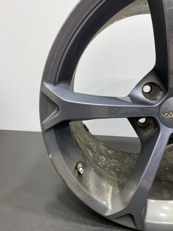 C6 OEM REAR WHEEL RIM USED 19x12 (CORVETTE) - Image 3