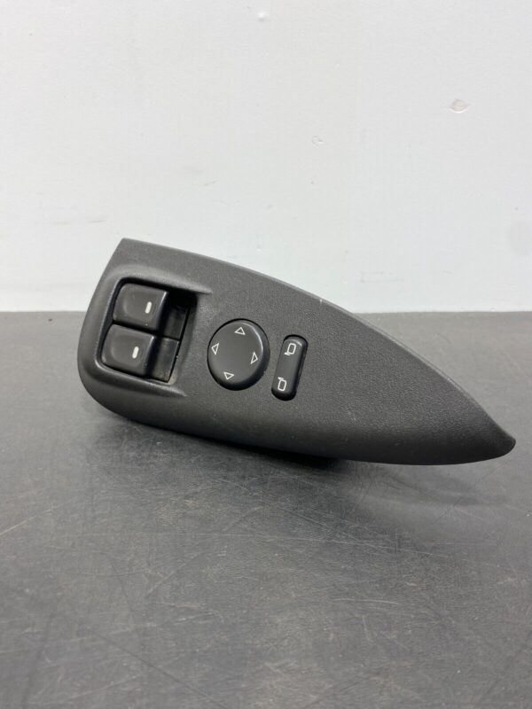 OEM DRIVER LH WINDOW SWITCH MIRROR BLACK (C6 GRANDSPORT)