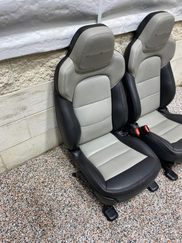 C6 GRANDSPORT OEM BLACK LEATHER FRONT SEATS - Image 5