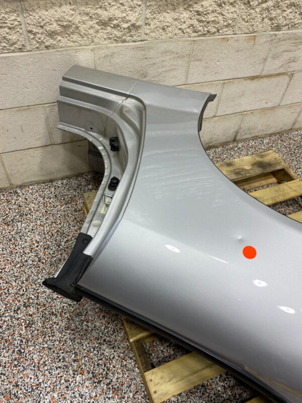 HONDA S2000 AP1 OEM PASSENGER RH REAR QUARTER PANEL CUT - Image 8