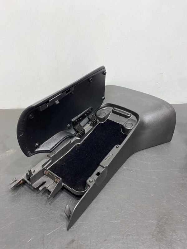 C6 OEM CENTER CONSOLE ASSEMBLY BLACK WITH LID - Image 6