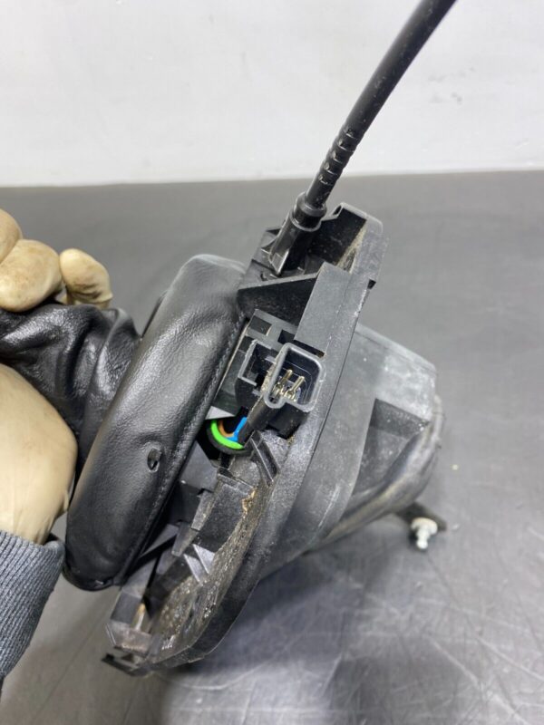 2000 CORVETTE C5 OEM AUTOMATIC SHIFTER ASSEMBLY - Image 2