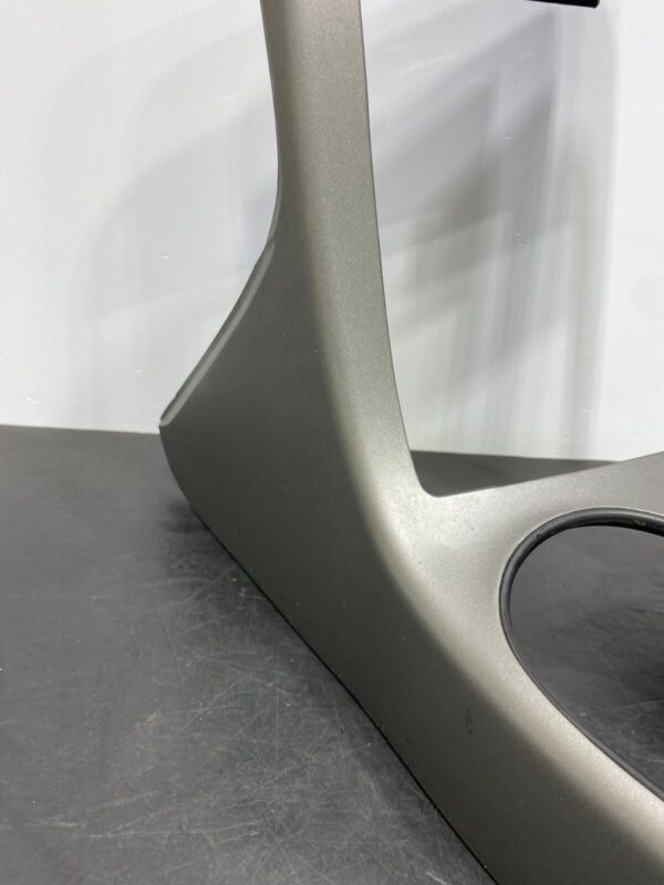 C6 Z06 OEM RADIO CENTER CONSOLE SURROUND BEZEL - Image 10