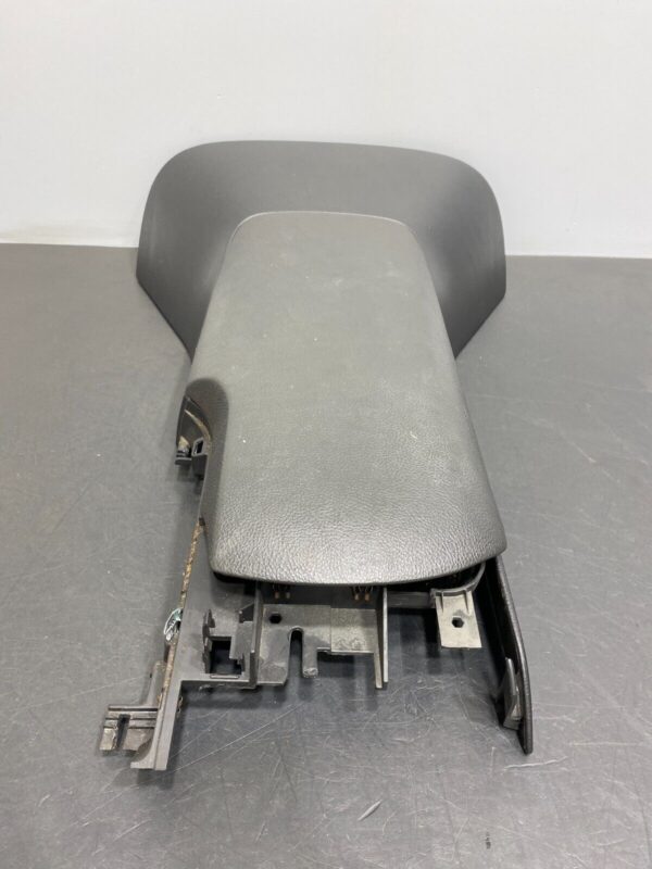 C6 OEM BLACK CENTER CONSOLE ARM REST ASSEMBLY
