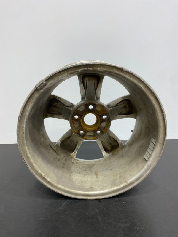 2006 PONTIAC GTO OEM WHEEL RIM - Image 3